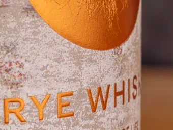 Label of the Month August 2024: Fielden Whisky Label on Apple Touch Sustainable Paper with Foil and Emboss